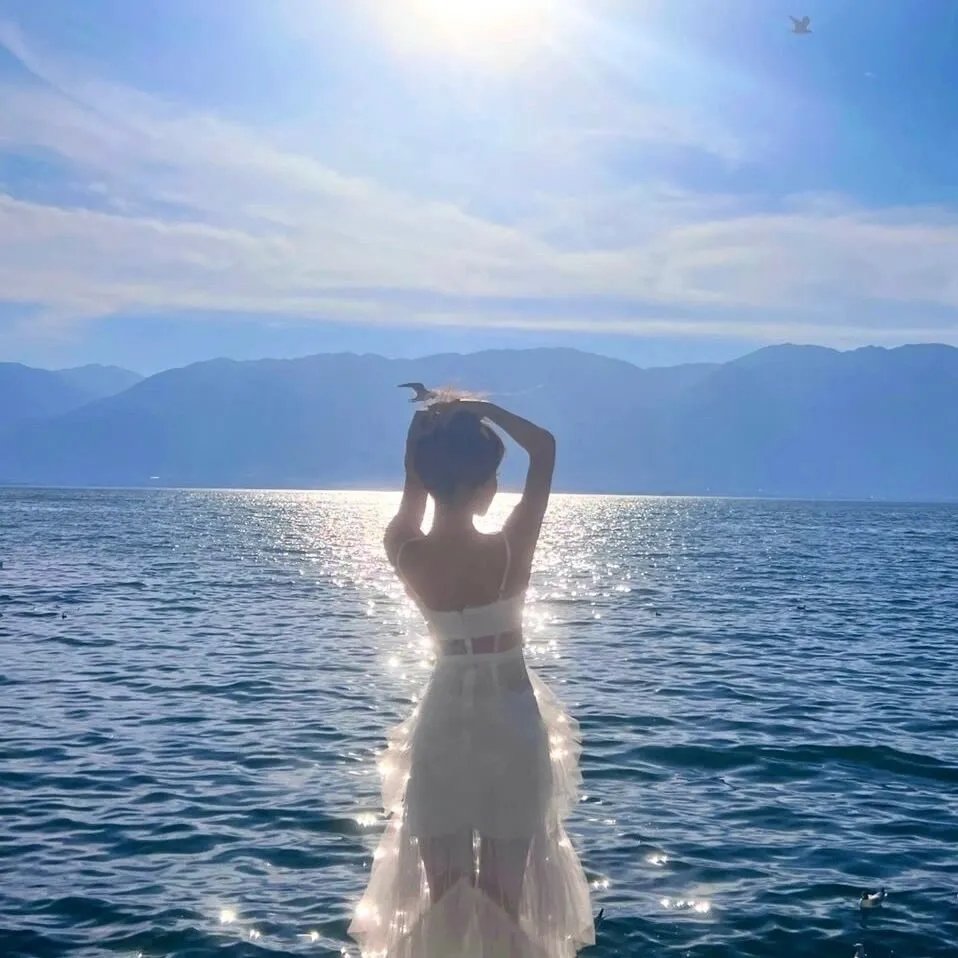 耳语 海报